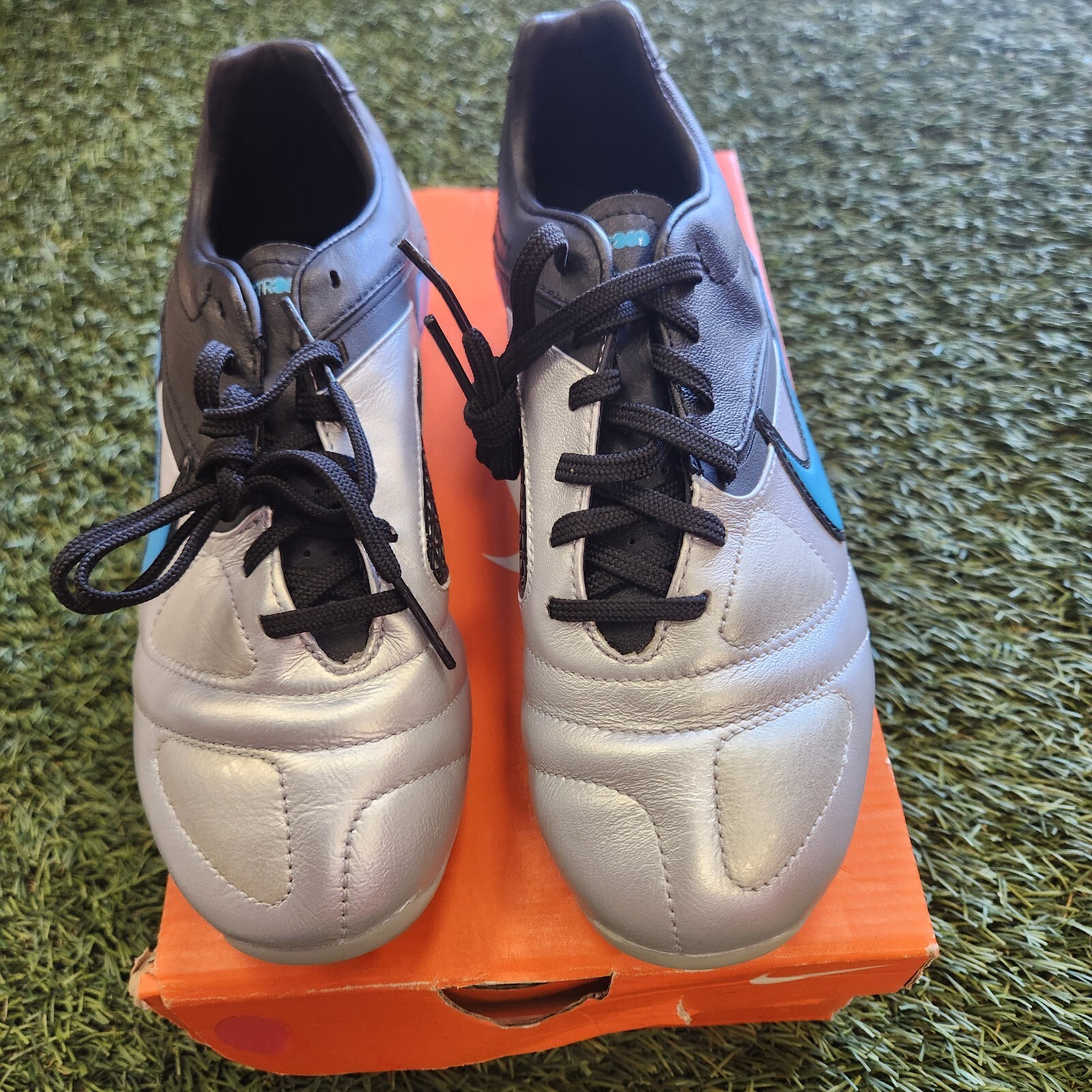 Nike Jr. CTR360 Libretto II Fg Kids Soccer Shoes Silver-Blue