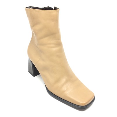 nine west oroyao ankle boots