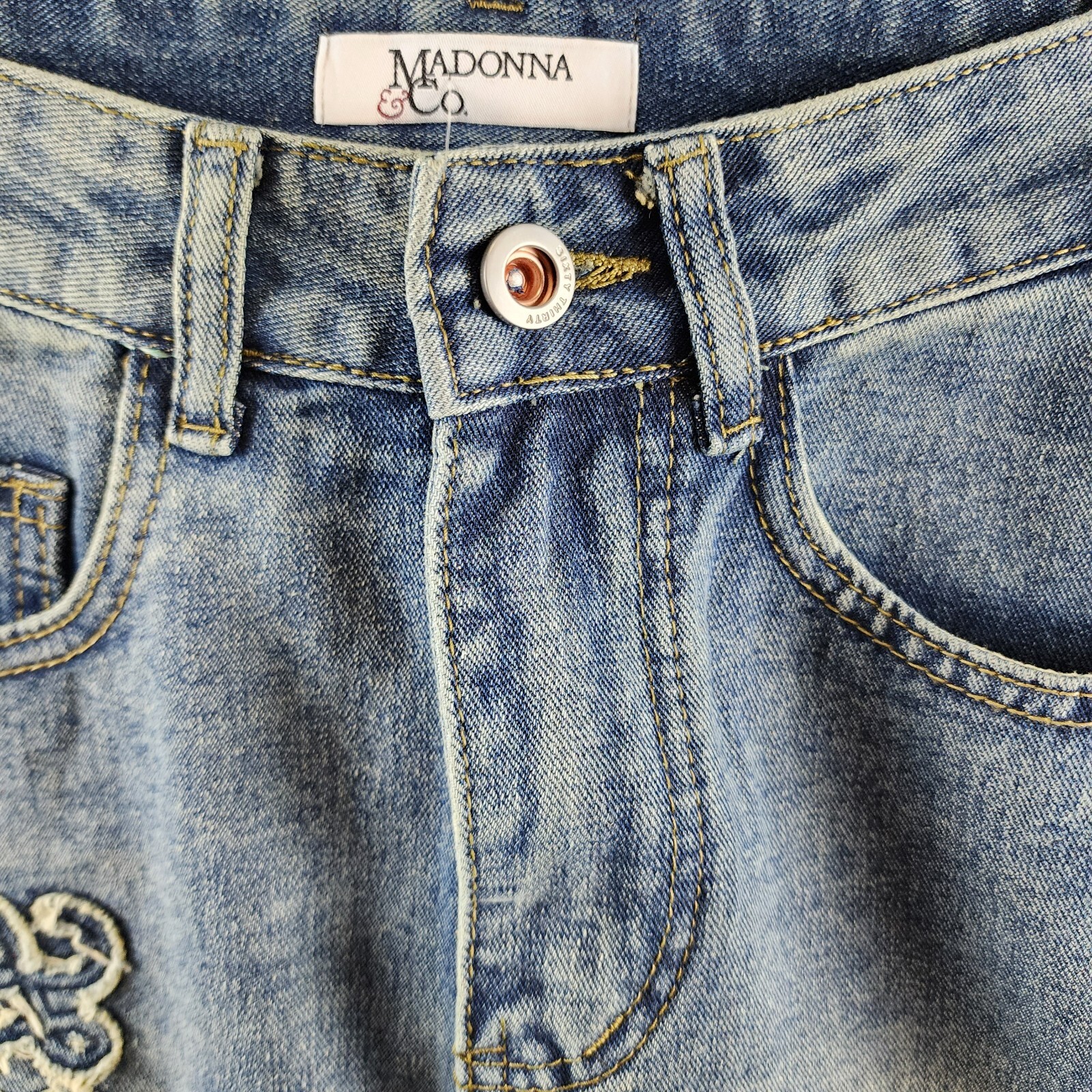 Madonna & Co Denim Mini Skirt Womens S Light Wash Embroidered Button Zip Closure - Picture 4 of 13