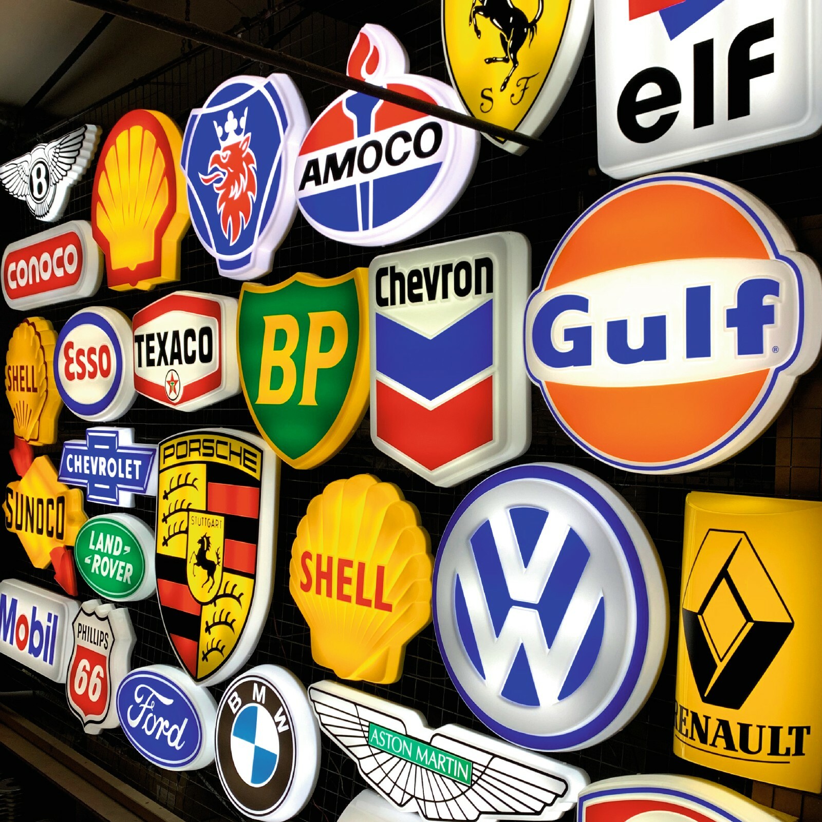 Cosworth Led Wall Light Up Sign Logo Garage Automobilia Sierra Escort Rs Turbo Retail Services Ctvoterscount Business Industrial