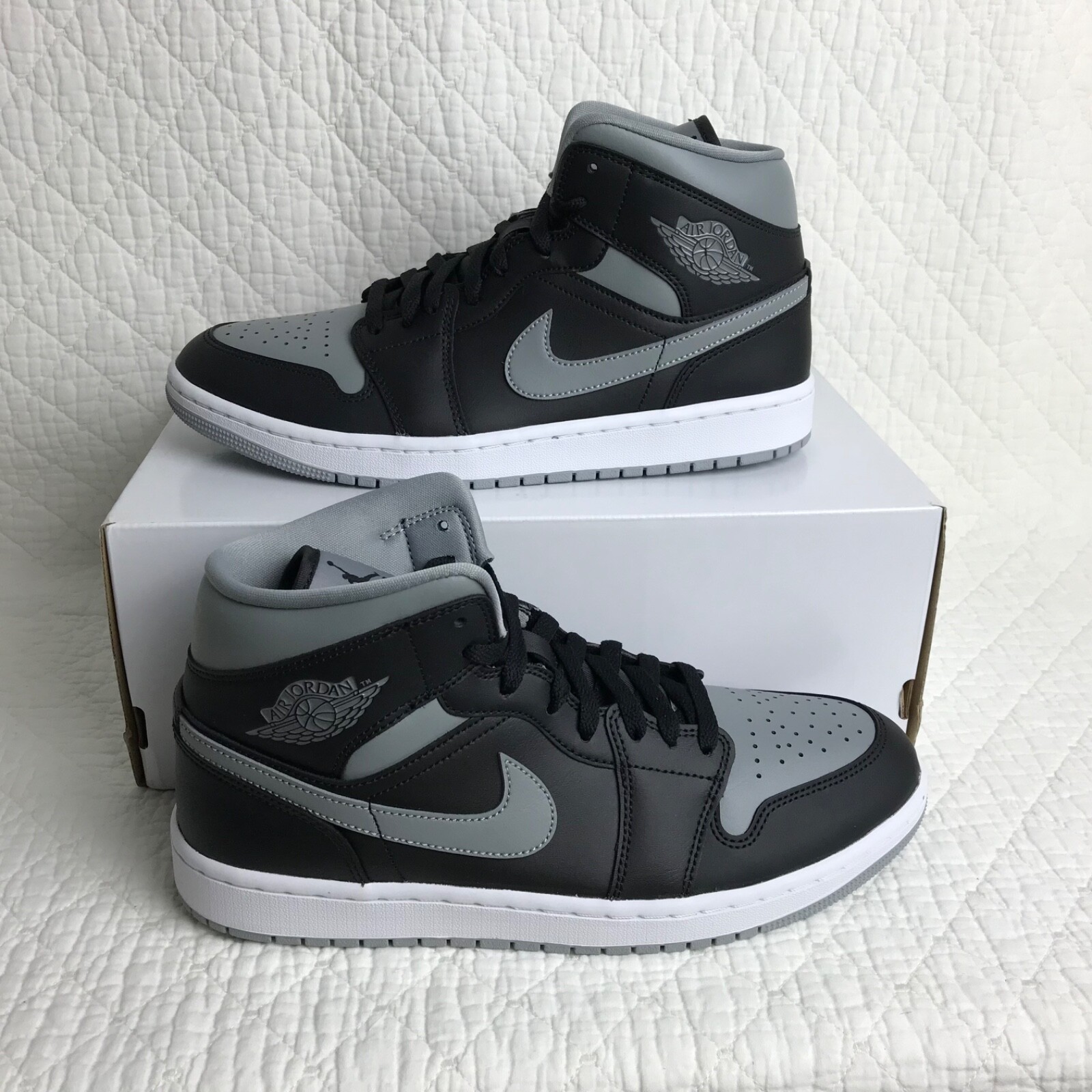 Nike Air Jordan 1 Mid Retro Shoes Women's SZ 11 Black