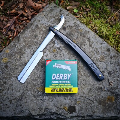 Rasiermesser Ustura Sedef Schwarz + 20 Rasierklingen Derby