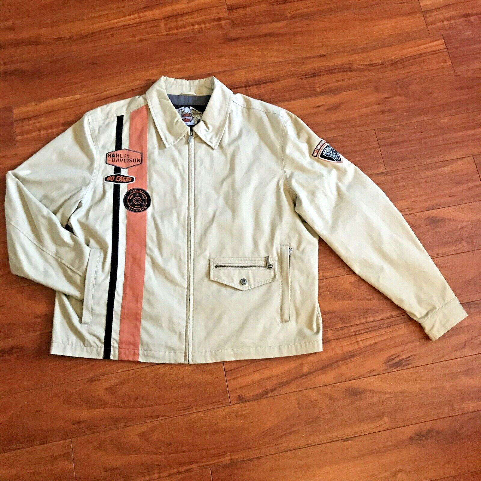 ハーレーダビッドソンの刺繍入りミリタリージャケット Harley Davidson Khaki Embroidered Jacket Men XL Full Zip