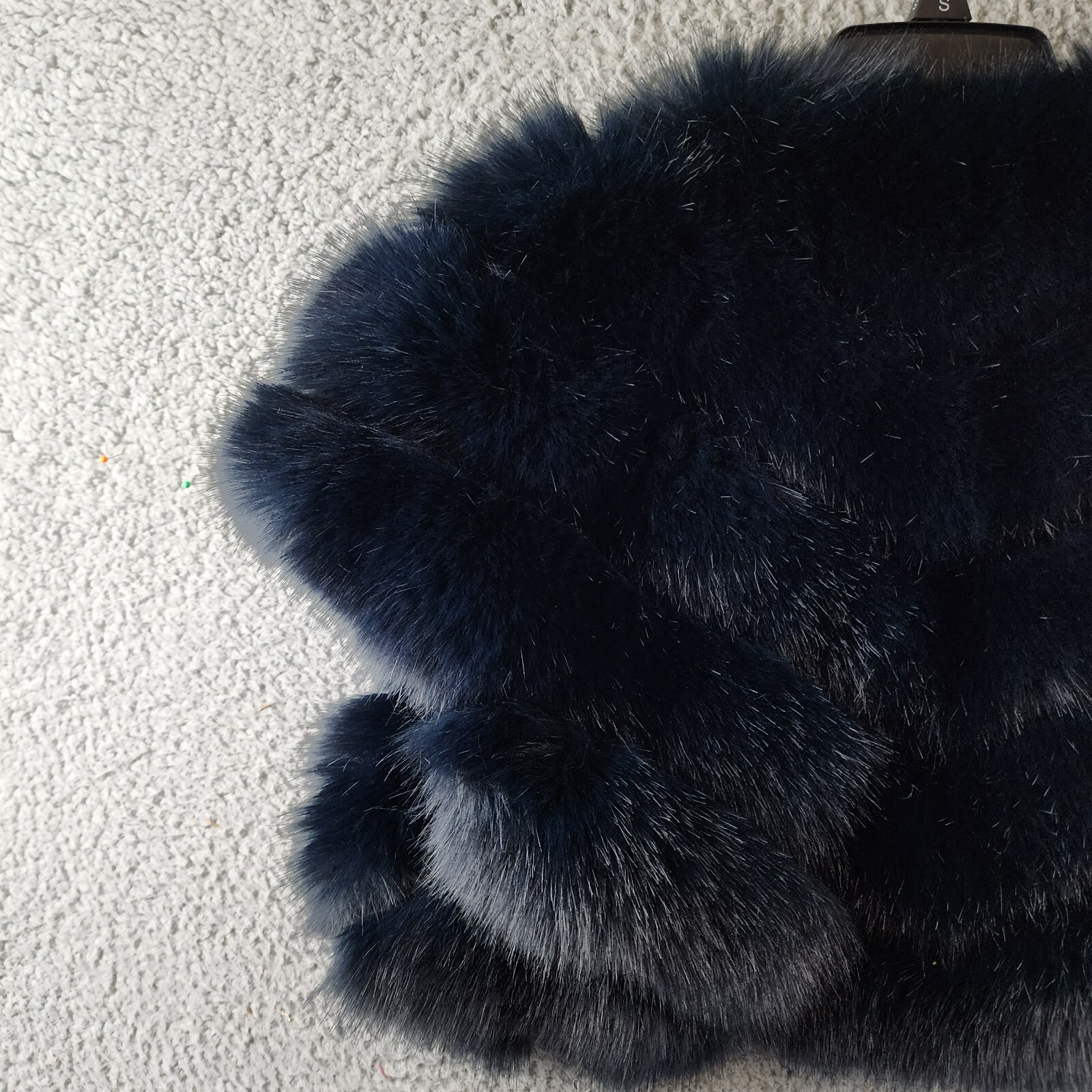 Adrienne Landau Faux Fur Shawl Women's S Navy V-Neck Short Sleeve Hook & Eye - Picture 15 of 15