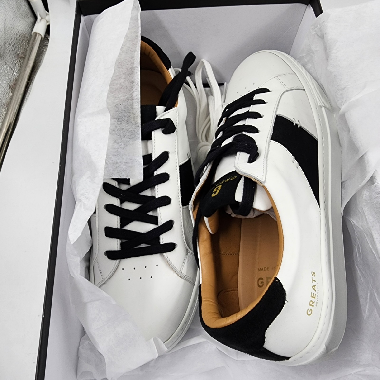 GREATS Royale 2.0 Lace Up Leather Sneakers Men's 8 White/Black Logo Round Toe - Picture 16 of 17