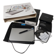 Wacom Intuos CTH 480 Drawing Tablet Stylus CTH480 Pen Touch Mac Windows