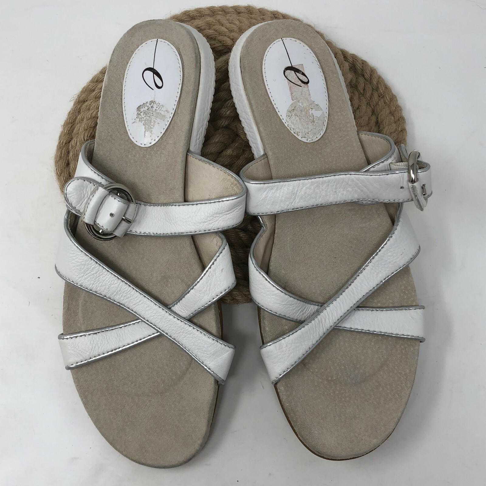 Easy Spirit White Sliver Trim Leather Seal Bay Sandals Easy Spirit White Sliver Trim Leather Seal Bay Sandals