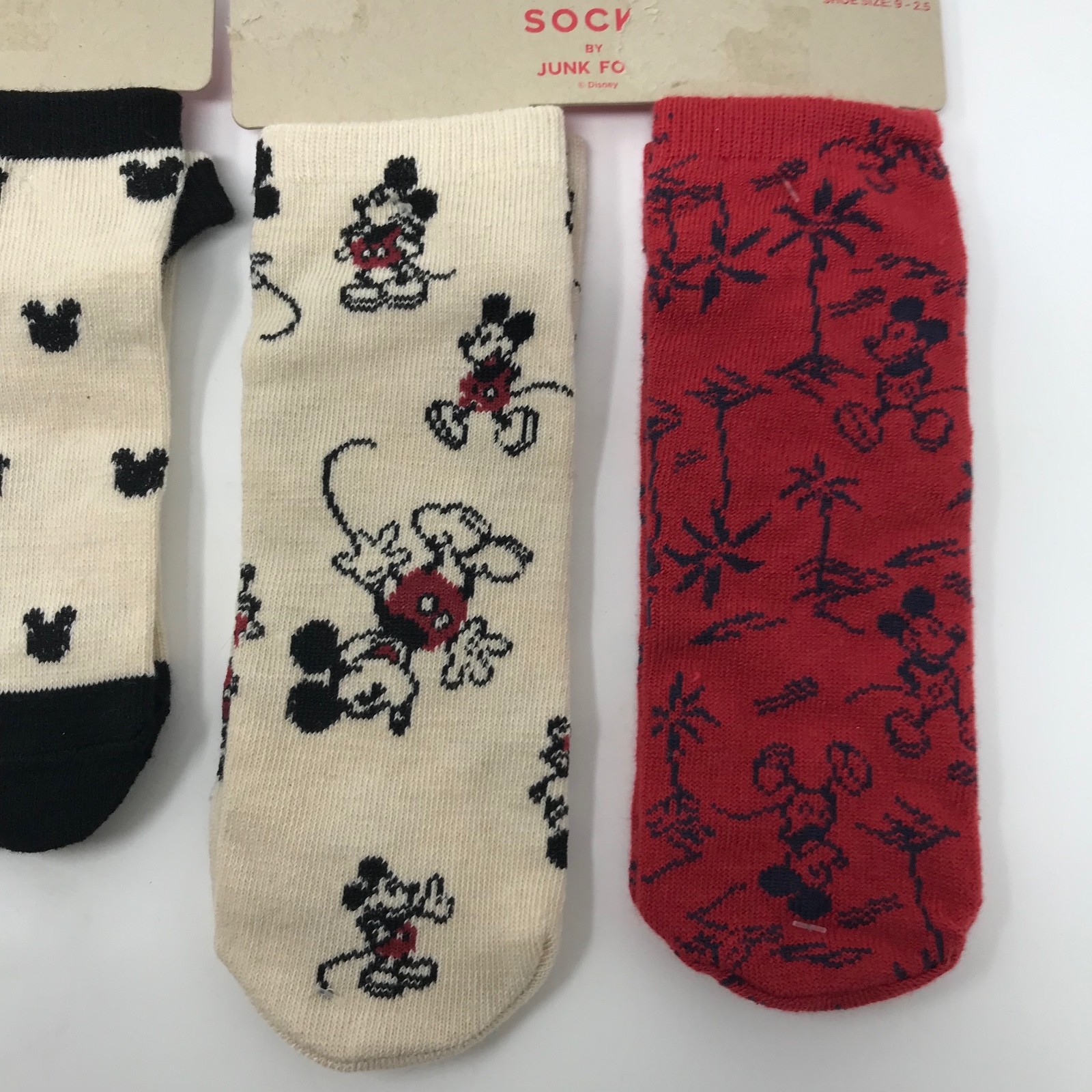 Disney by Junk Food Kids Size Medium 4 Pair Mickey Mouse Socks 9 - 2.5 Black Red