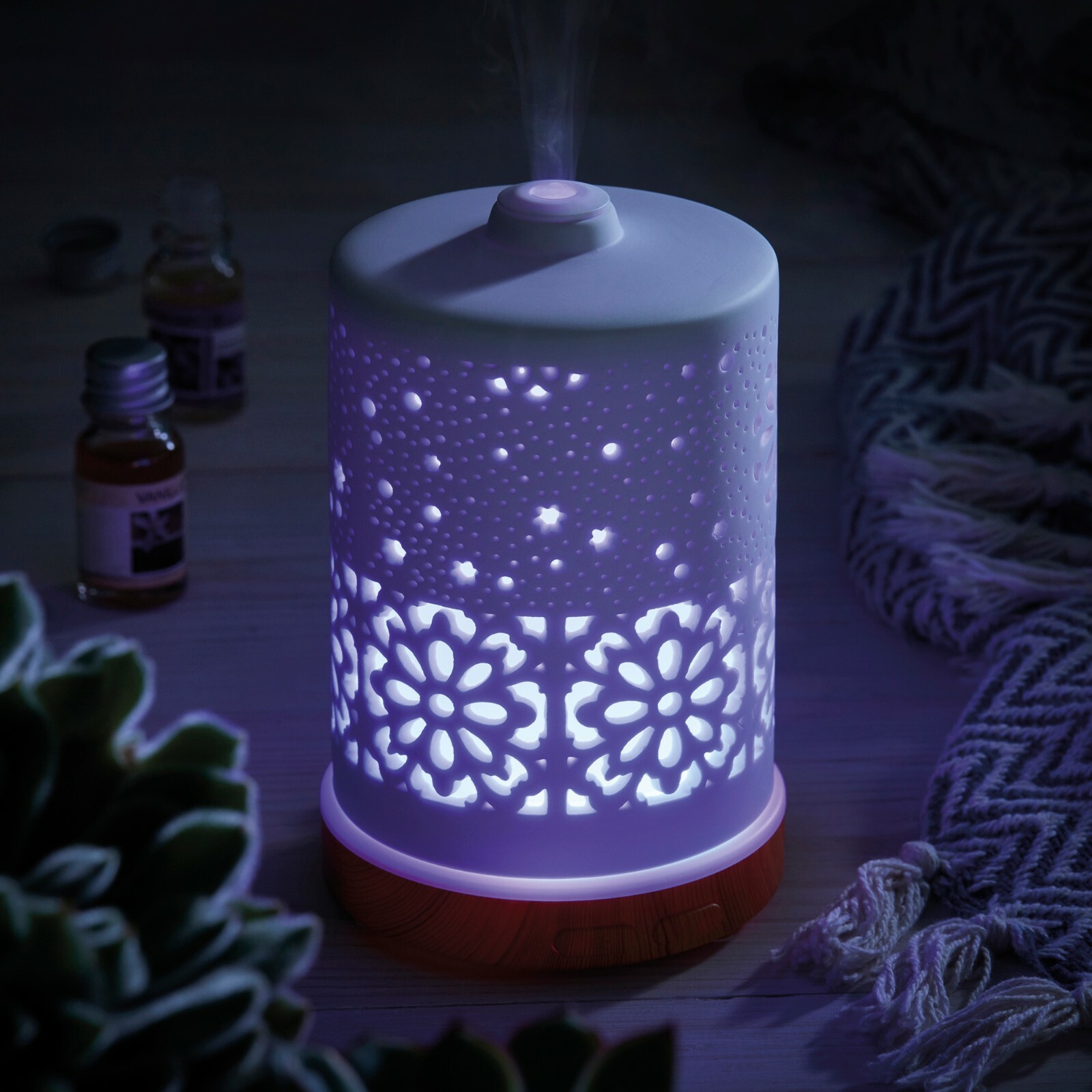 Details about Ceramic Aroma Diffuser Essential Oil 7 Colour Changing Air Humidifier LED Light Details about Ceramic Aroma Diffuser Essential Oil 7 Colour Changing Air Humidifier LED Light