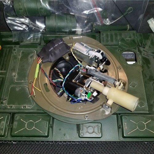 1/16 R/C Hobben T-55 Tank With Extras