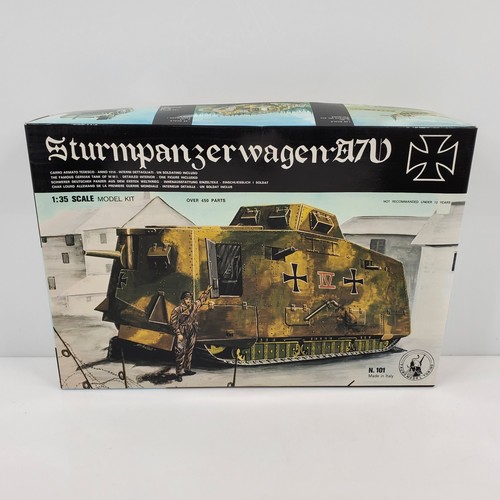 A7V Totenkopf 1:35モデルキット A7V Totenkopf 1:35モデルキット A7V Totenkopf