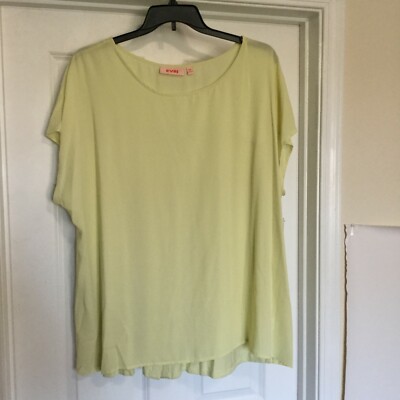 Evri Womens Size 2X Yellow Baja Green Lightweight Short Sleeve Blouse Top NEW