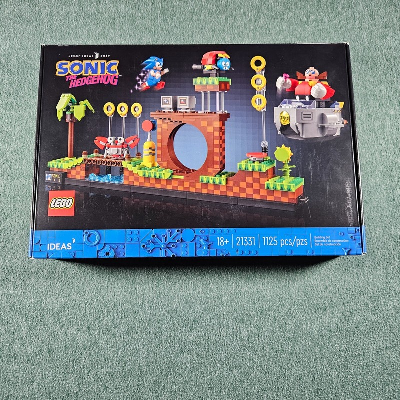 LEGO Ideas: Sonic the Hedgehog � Green Hill Zone (21331)