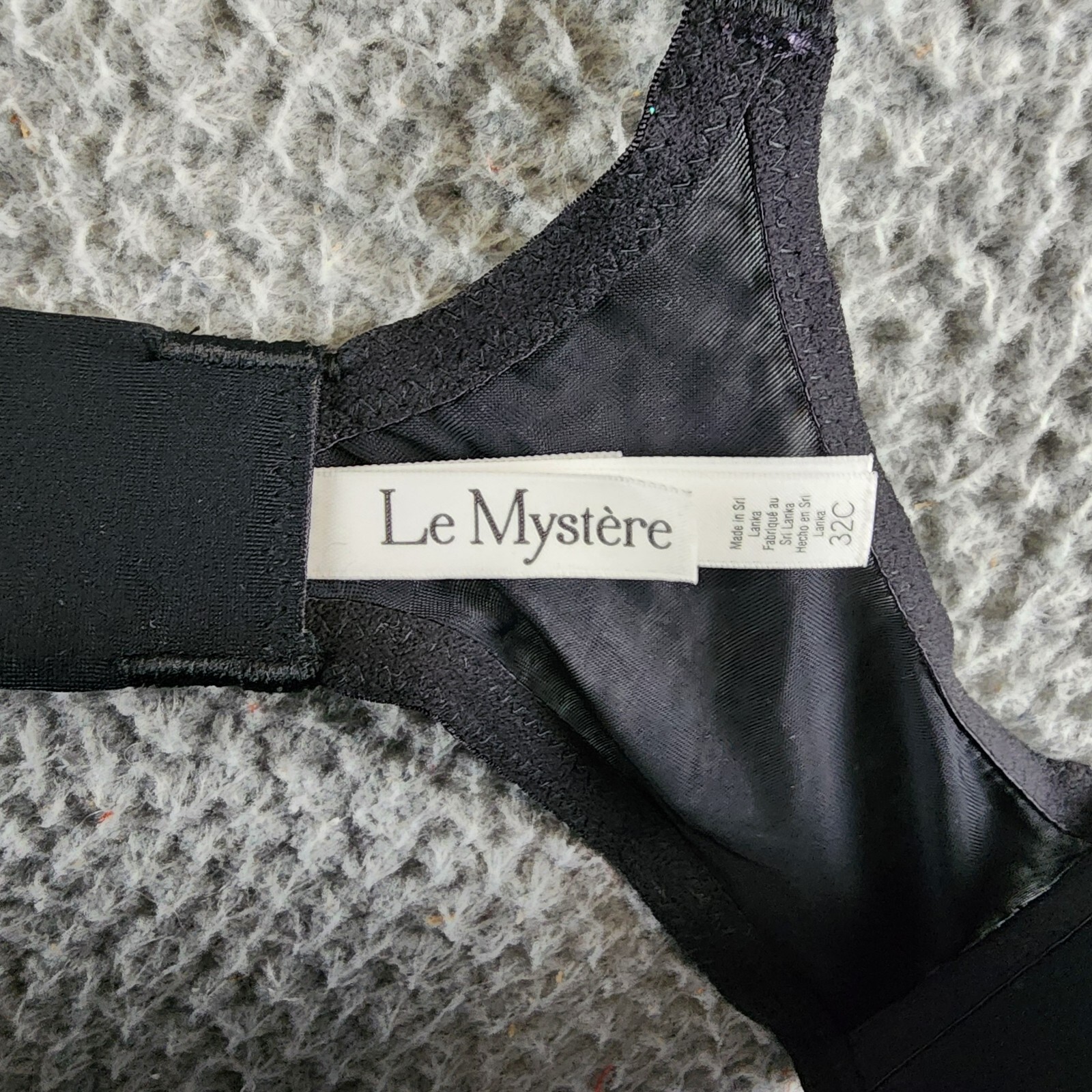 Le Mystère Sheer Seduction Wireless Bra Women's 32C Black Hook & Eye Closure - Picture 9 of 13