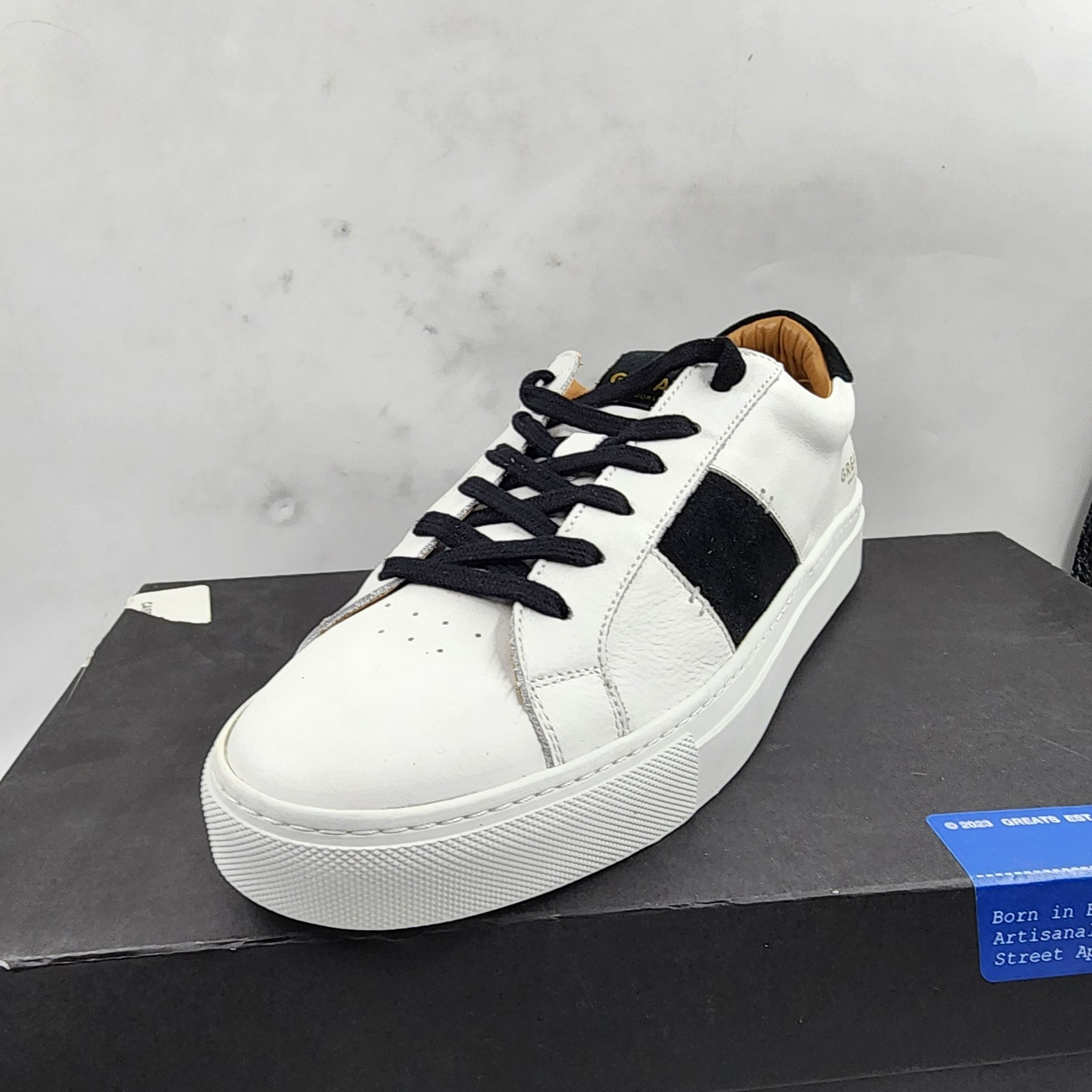 GREATS Royale 2.0 Lace Up Leather Sneakers Men's 8 White/Black Logo Round Toe - Picture 14 of 17