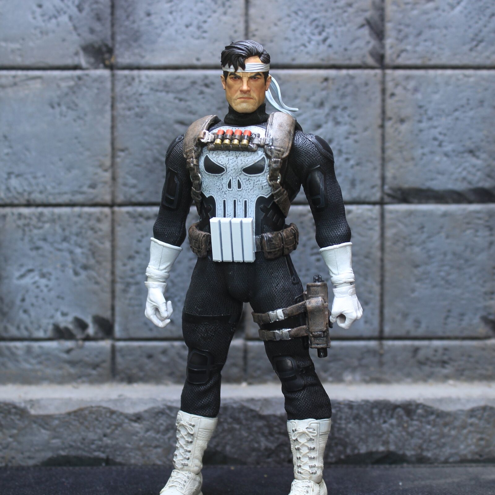 1/12 Custom Marvel Universe Punisher War Journal Kit Sculpt 1/12 Custom Marvel Universe Punisher War Journal Kit Sculpt