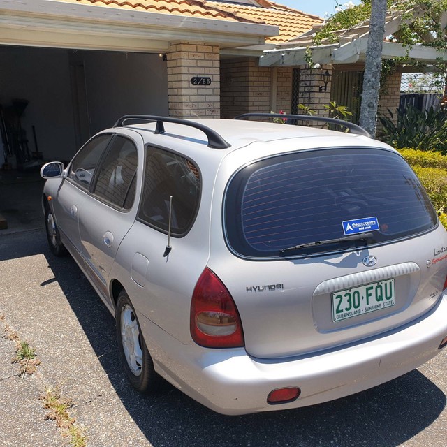 Hyundai lantra 1999
