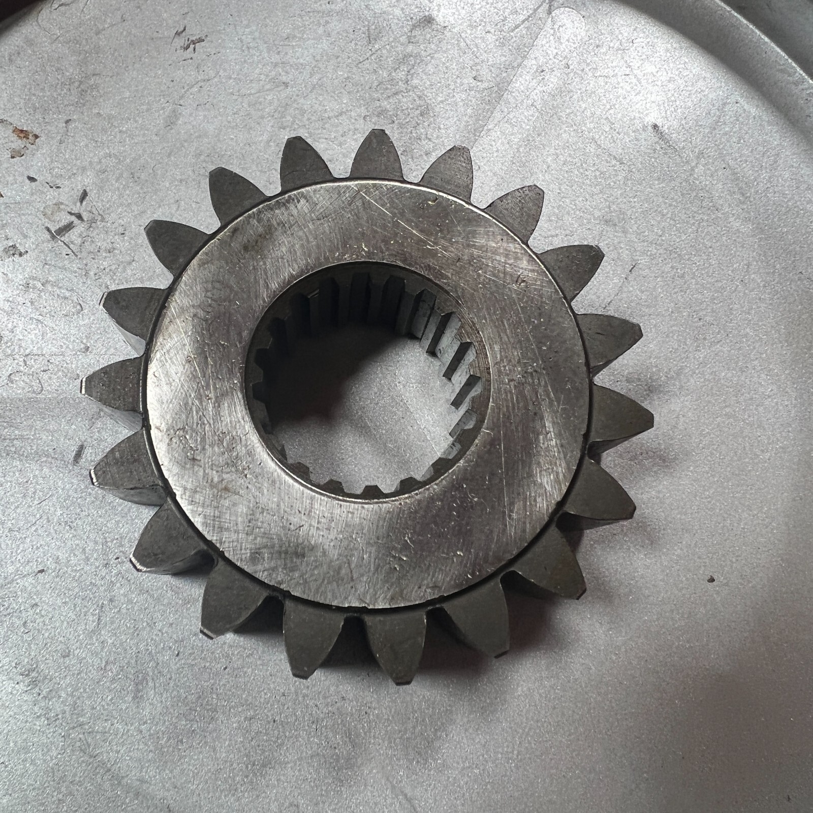 YN32W01007P1 SUN GEAR 1ST FITS KOBELCO SK200-5 SK200-6 SWING