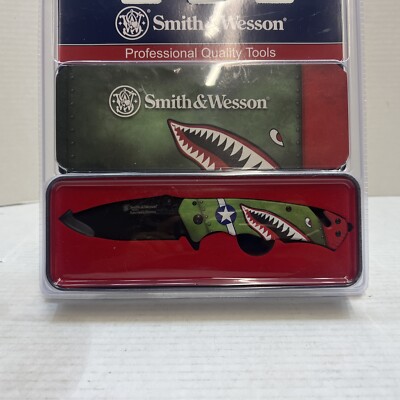 Smith &Wesson Pocket Knife America's Heroes Linerlock In Tin