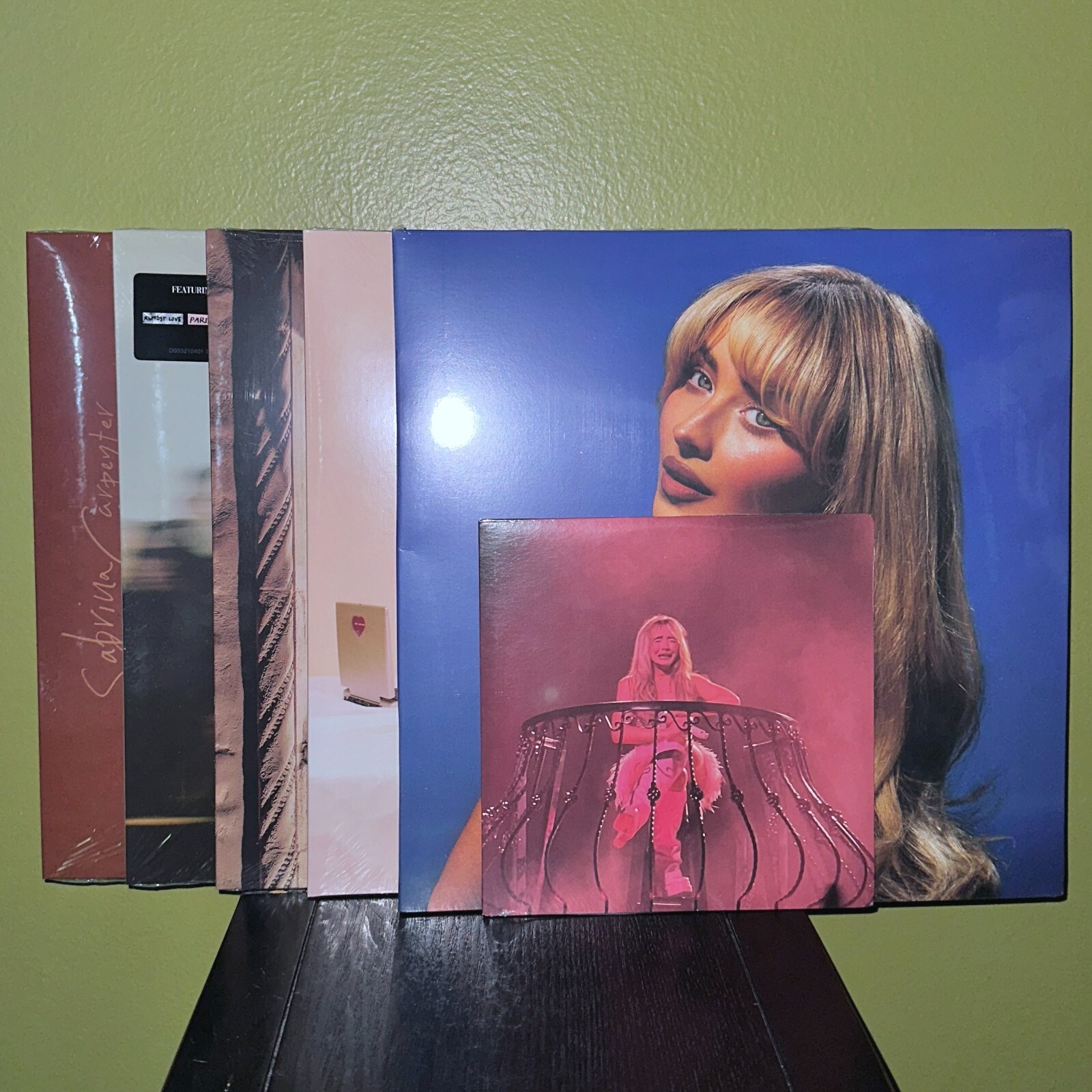 Sabrina Carpenter シングル レコード 2枚セット　新品未開封 様 Sabrina Carpenter / Feather シングルLP - メルカリ