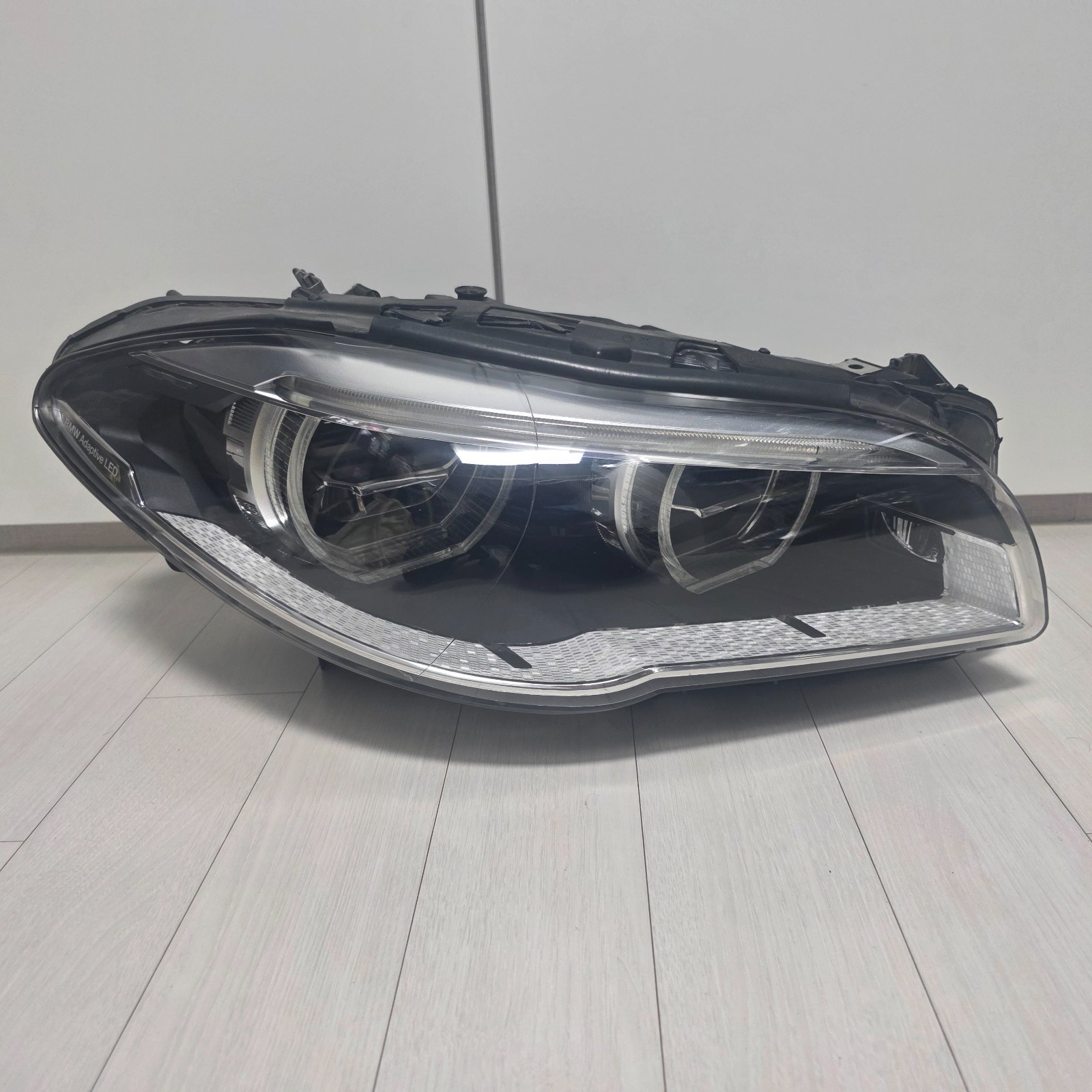 BMW 5 Series F10 LCI, F11 LCI, F18 LCI, Adaptive LED OEM Headlight RIGHT 7352482