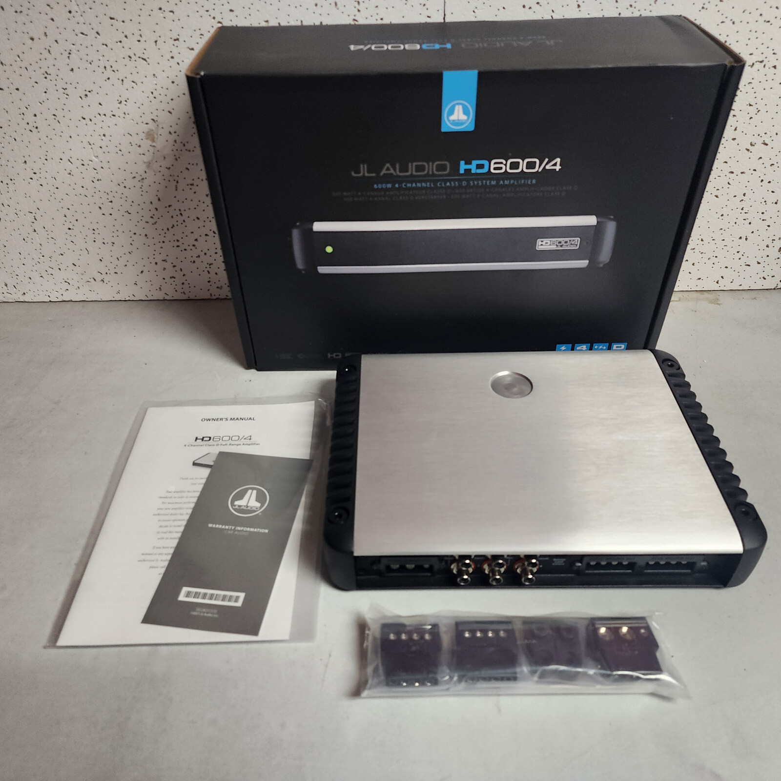 よ*ー様 JL Audio XD700/5 パワーアンプ Amazon.co.jp: JL Audio XD700/5v2 5チャンネルカーアンプ - 75ワット