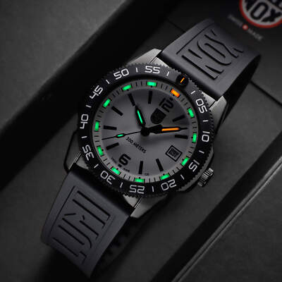 Pre-owned Luminox Unisex Watch Pacific Diver Date White Dial Black Rubber Strap Xs.3127m