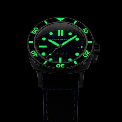 Pre-owned Spinnaker Hull Diver Stainless Steel 42mm Japanese Automatic Wristwatch
