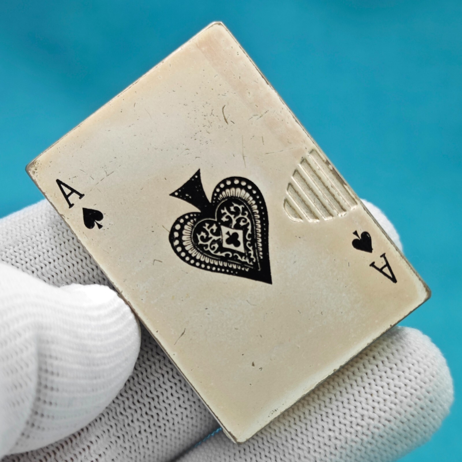 Windy Design Card Black Ice® Windproof Lighter – Zippo USA