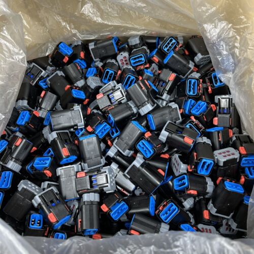 APEX 2.8 Sealed Black Automotive Connectors 6 Way Female