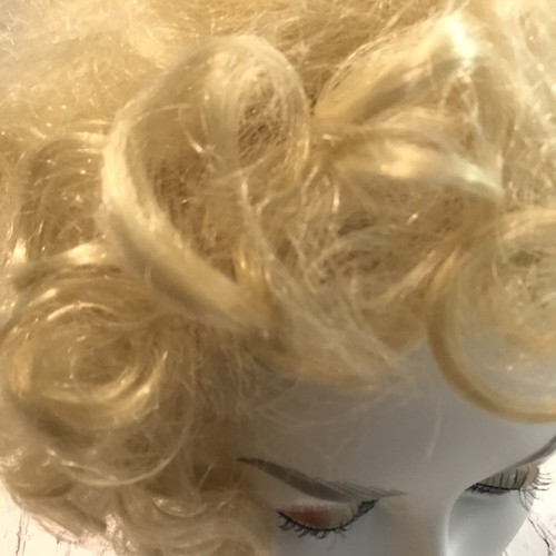 Synthetic Short Curly Blonde Hair Charming Marilyn Monroe Party Wigs