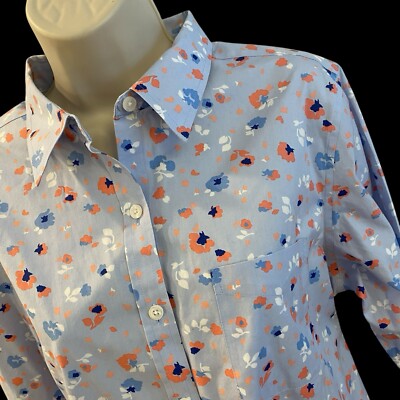 LL Bean Top Blouse Shirt Cotton Sz M Wrinkle Free Button Up Long Sleeve Lt Blue