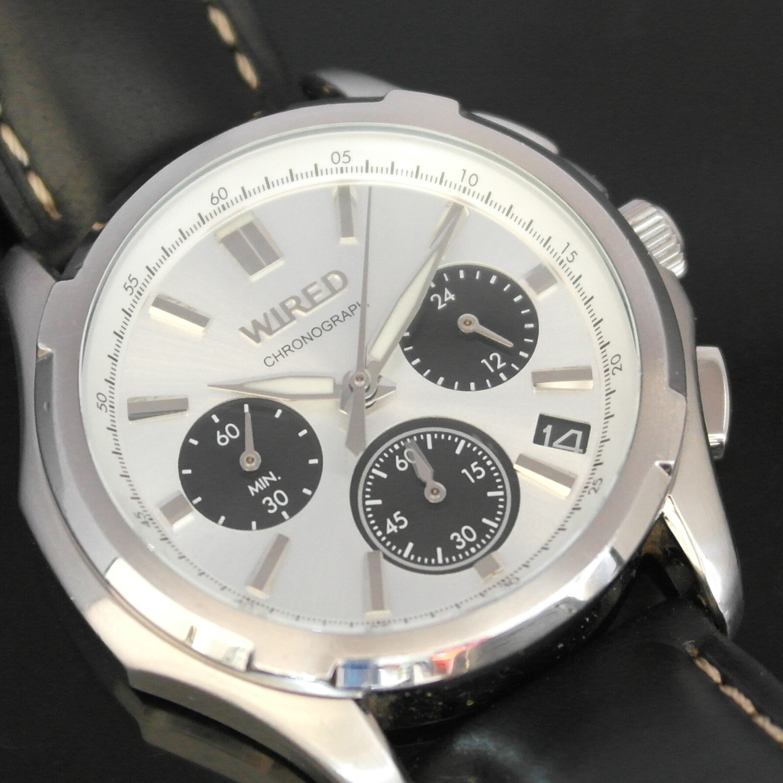 Seiko Wired Chronograph 7T11-0AX0 Panda Quartz Watch