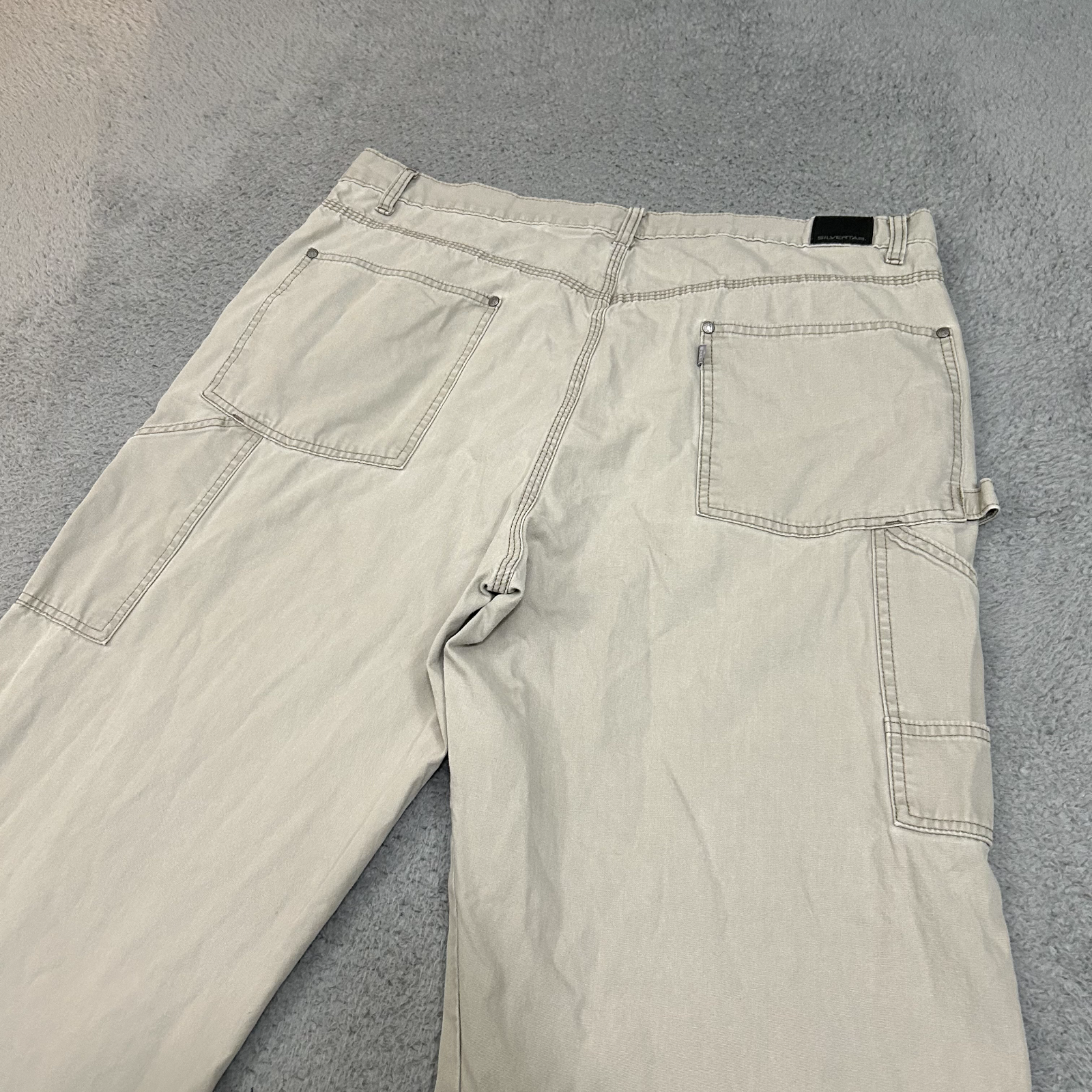 Levi's Khakis SilverTab ペインターチノパンツ 32/32 Levi's Khakis SilverTab ペインターチノパンツ 32/32 パンツ