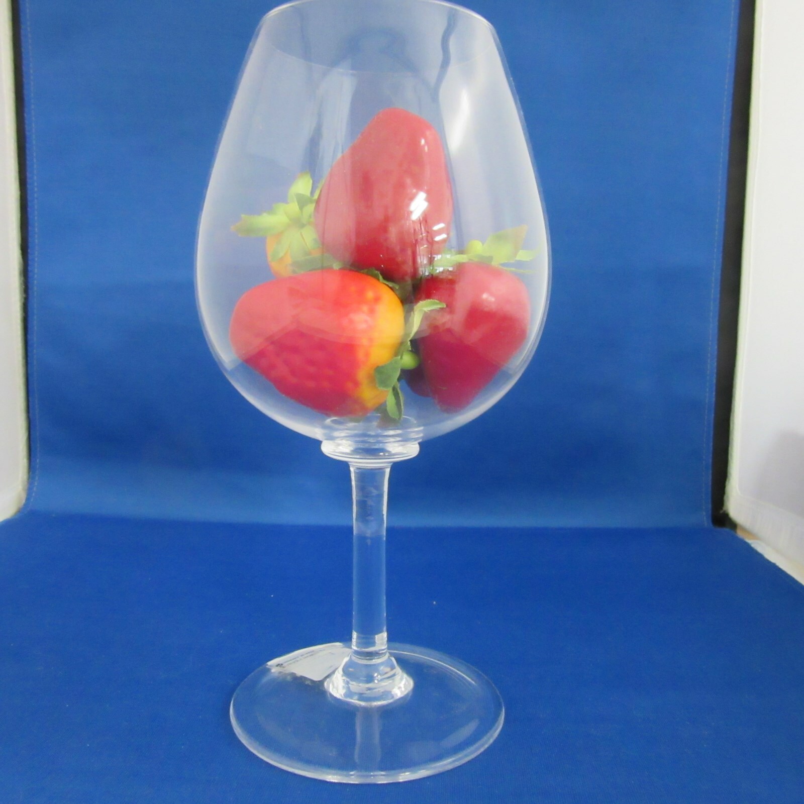 Simon Pearce - Hampton Balloon red wine glass - NWT