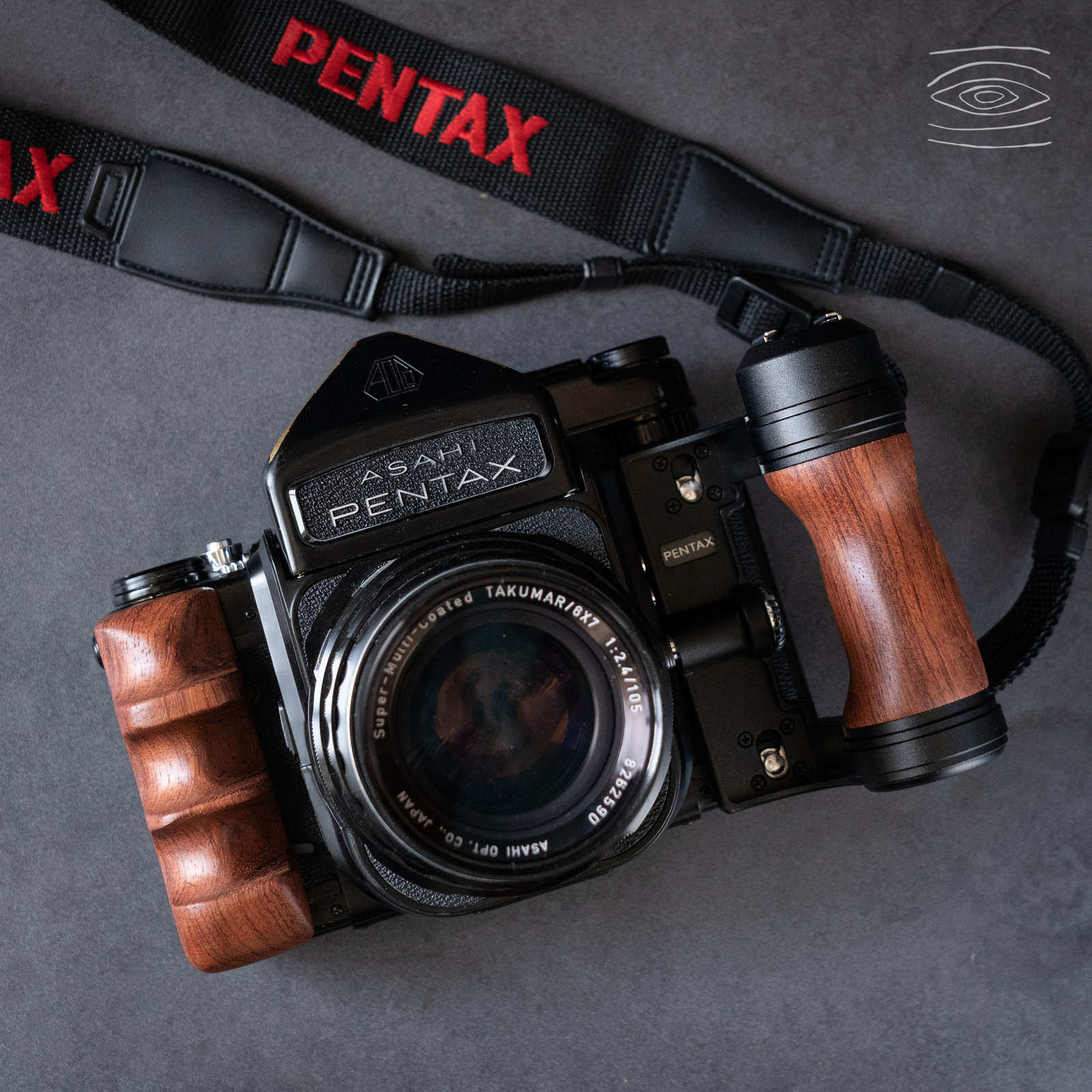 Wood Camera Hand Grip For Pentax 67 6X7 6*7 Left and Right Wood Camera Hand Grip For Pentax 67 6X7 6*7 Left and Right