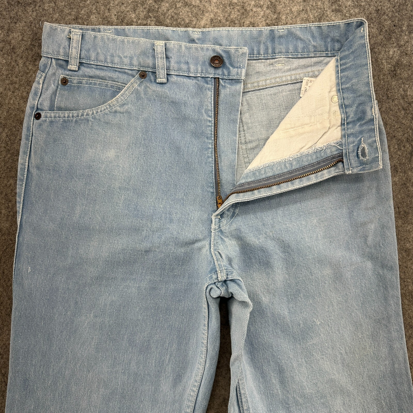 VTG Levis Jean Mens 32x30 Blue Light Wash Bootcut Flare BIG