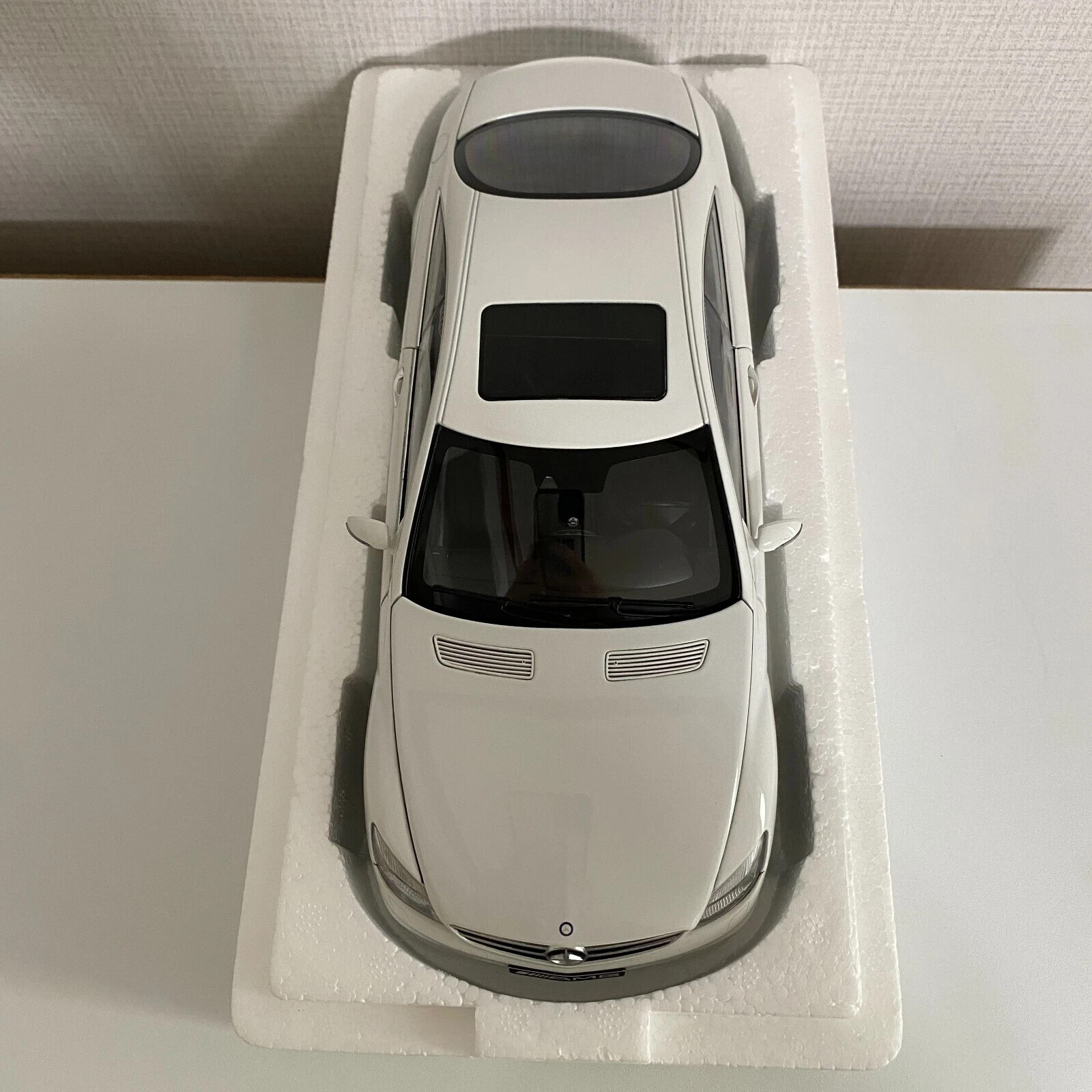 AUTOart by Japan Mini Car Model Mercedes-Benz CL63 AMG 1/18