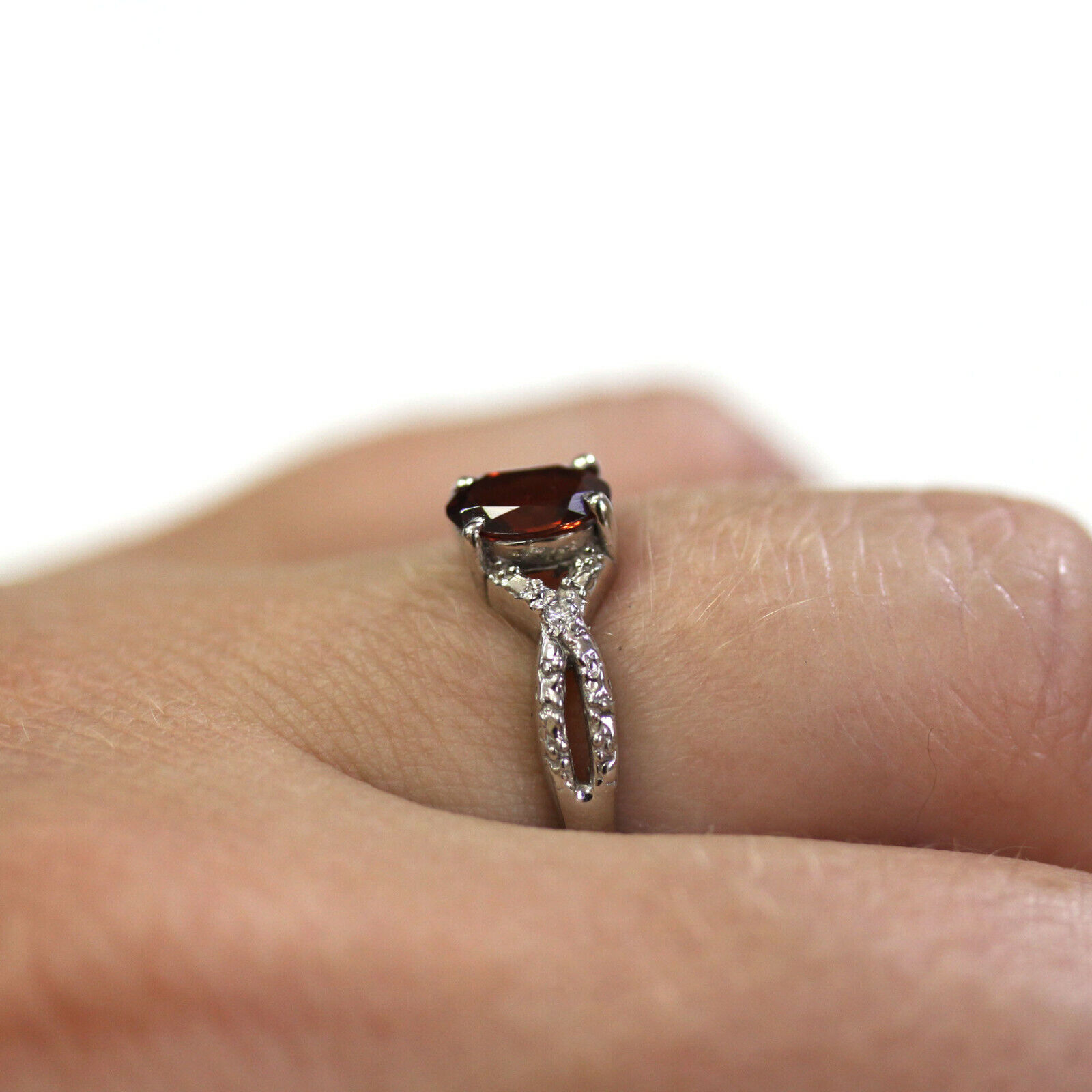 Pre-owned Jewelry By Arsa 1 Ctw Natural Red Garnet Diamond Solid 14k White Gold Infinity Engagement Ring