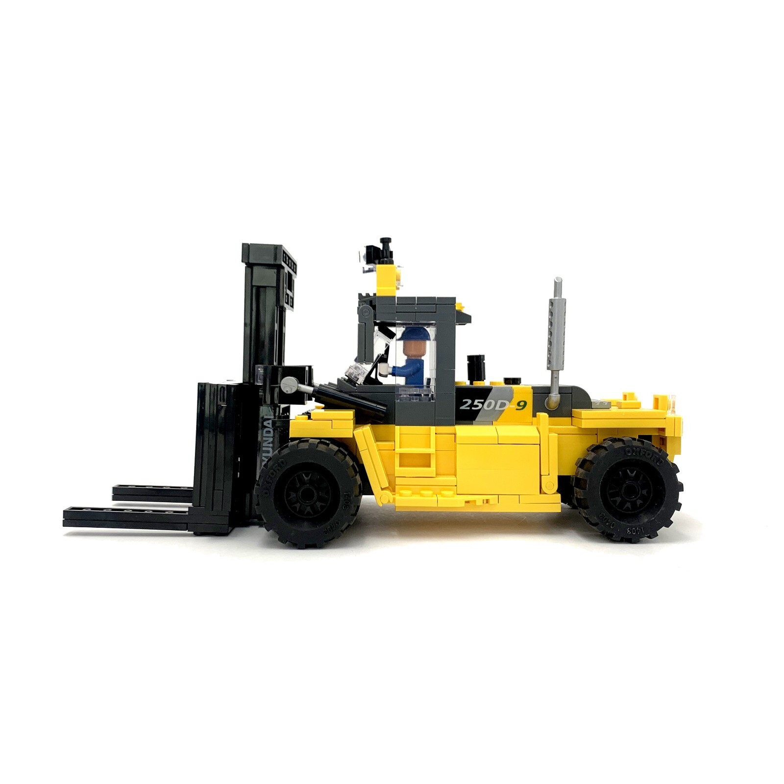 HYUNDAI CONSTRUCTION EQUIPMENT Diesel Forklift 250D-9