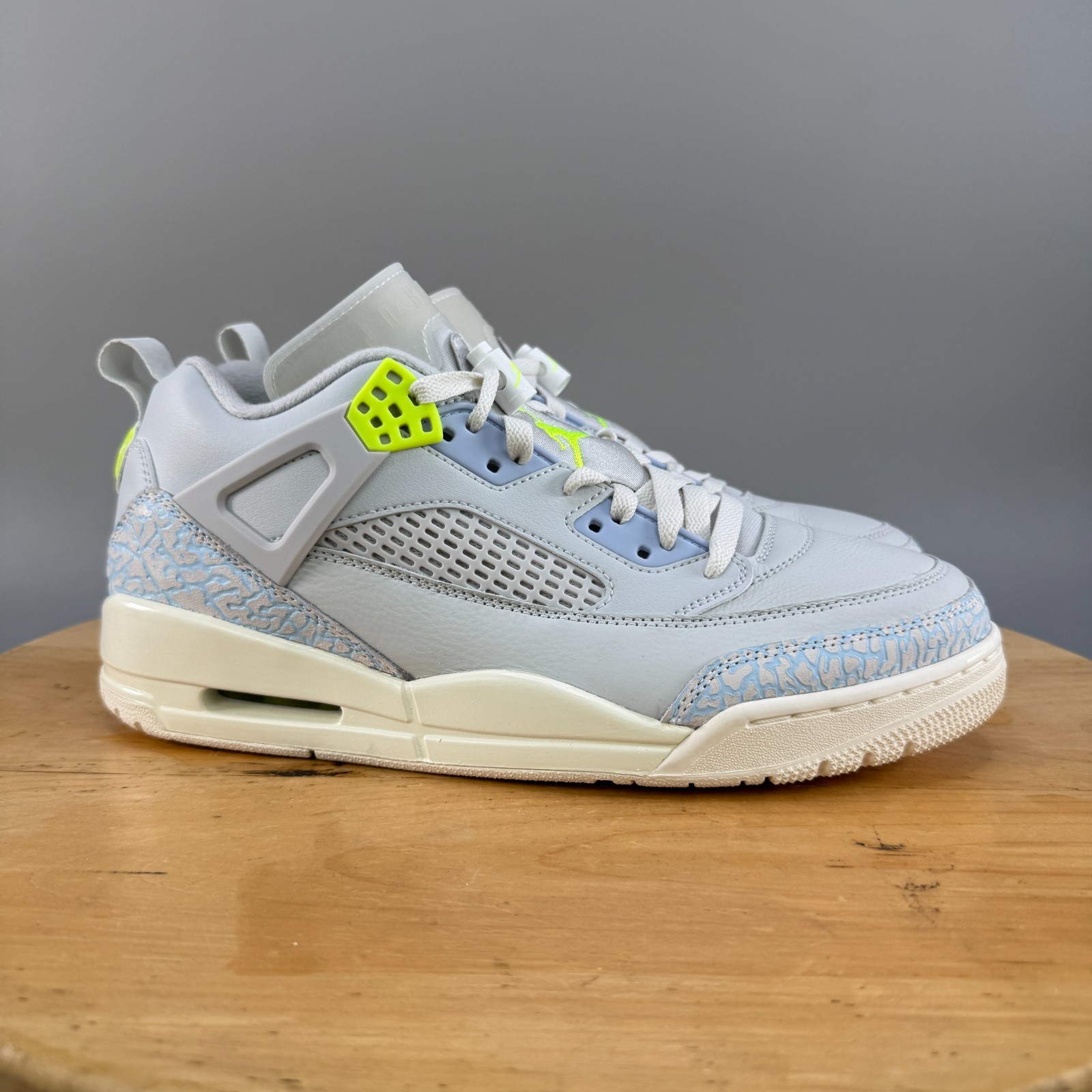 Jordan Spizike Low Mens Size 10 Shoes Photon Dust Volt Sail