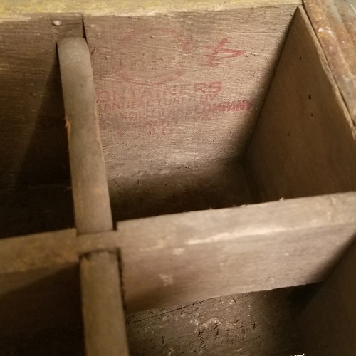 1946 Dr. Pepper Vintage Wooden Soda Pop 24 Bottle Crate Carrier Box case wood 46