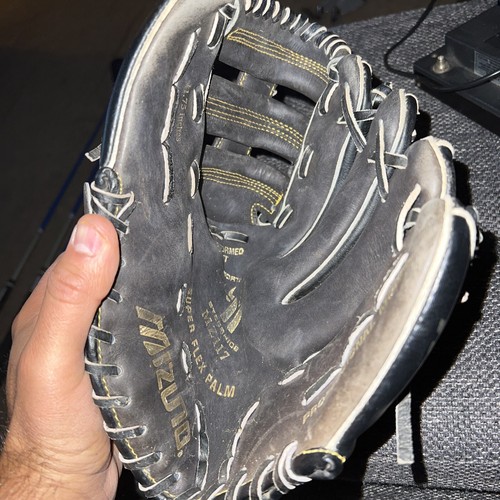 Mizuno MZ 117 Pro Model MAX FLEX 11