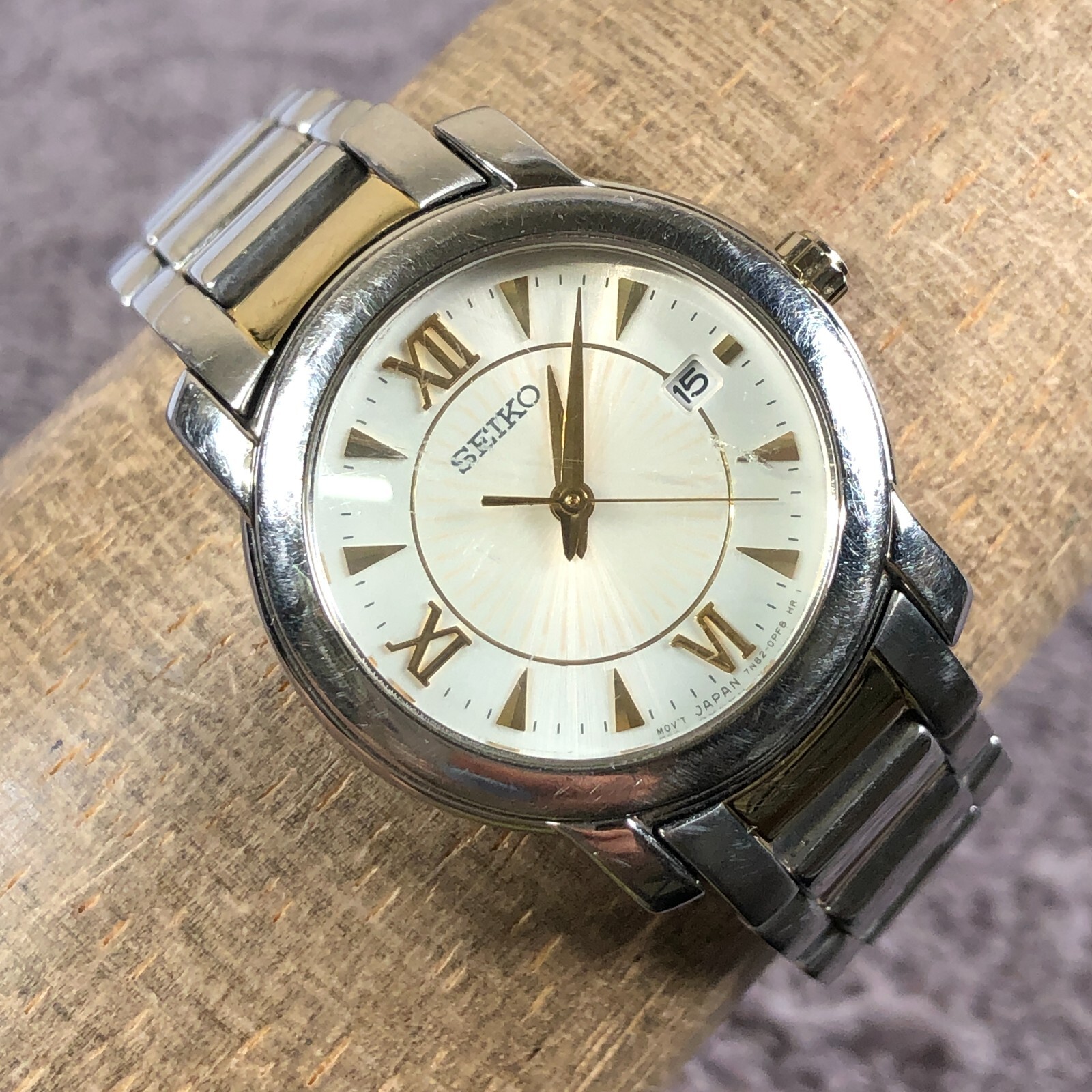 Seiko Women 7N82-0GC0 Silver Tone Stainless Steel 27mm