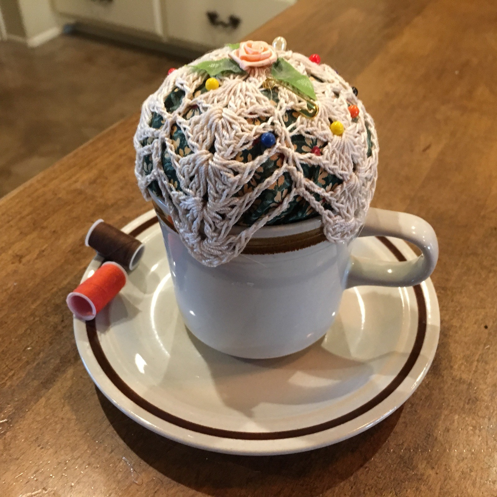 Gorgeous Vintage Handmade Floral Teacup Doily Pincushion Pins Saucer EUC