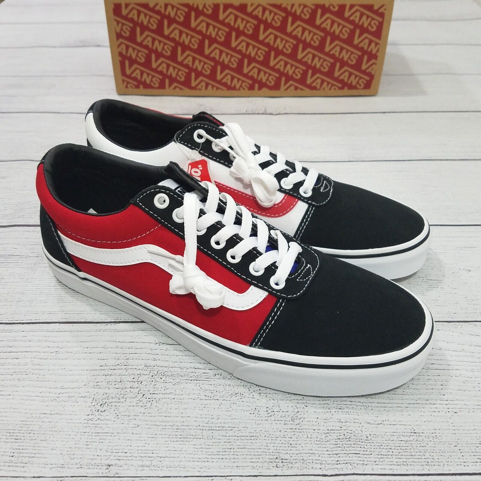 Vans Ward Color Block Sneakers Men display picture 1