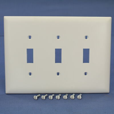 P&S Trademaster White Jumbo 3-Gang Nylon Toggle Switch Wallplate Cover TPJ3-W