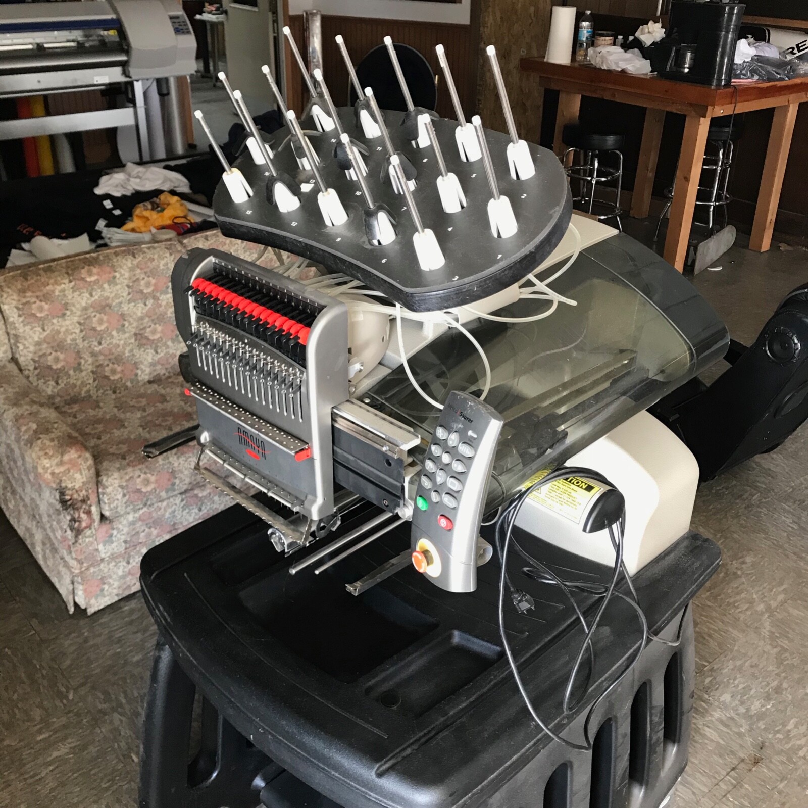 Melco Amaya XT Embroidery 16 needle Machine PLUS EXTRAS