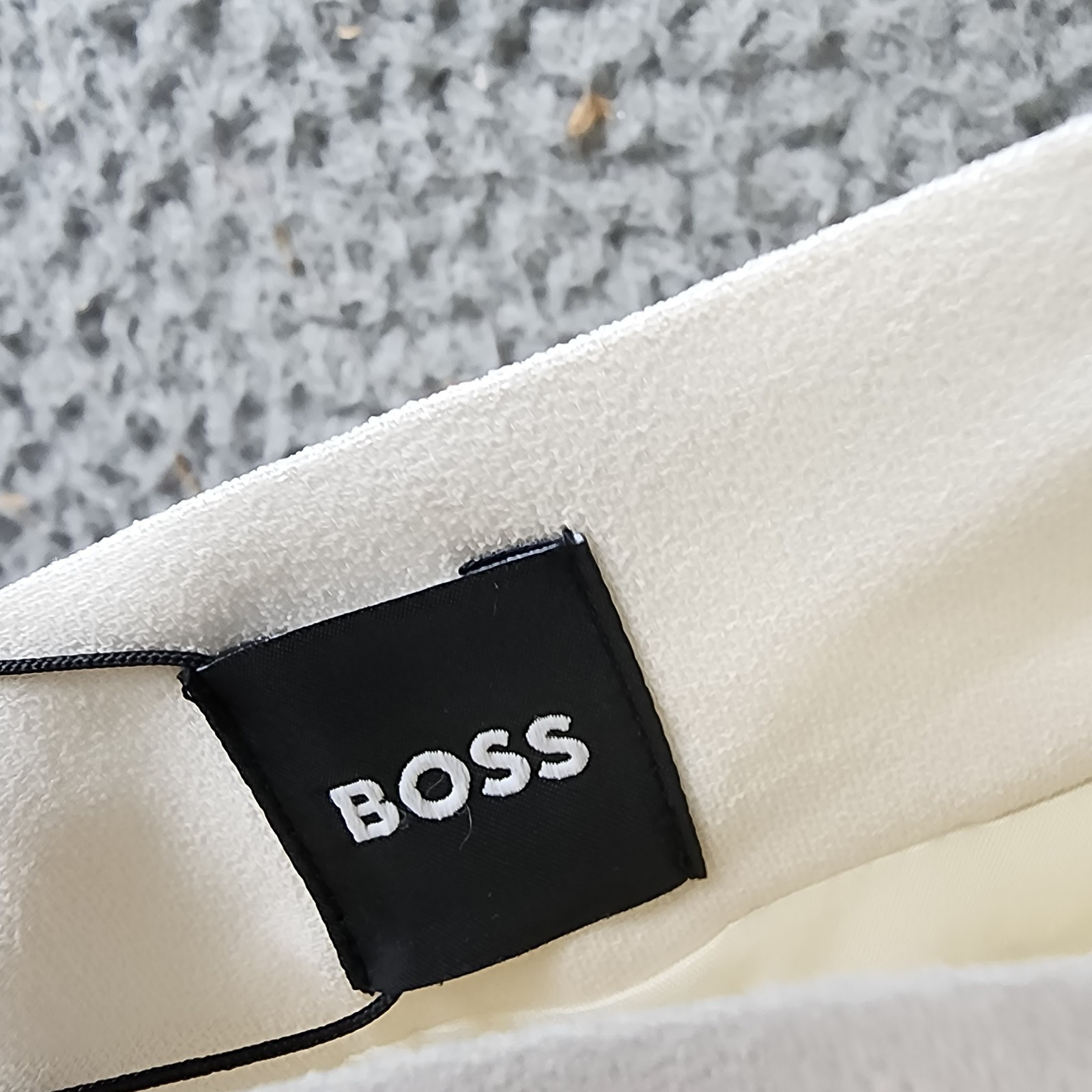 Boss Vateza Skirt Women's 4 Soft Cream Front Pleated Panel Back Zip Closure - Picture 12 of 15