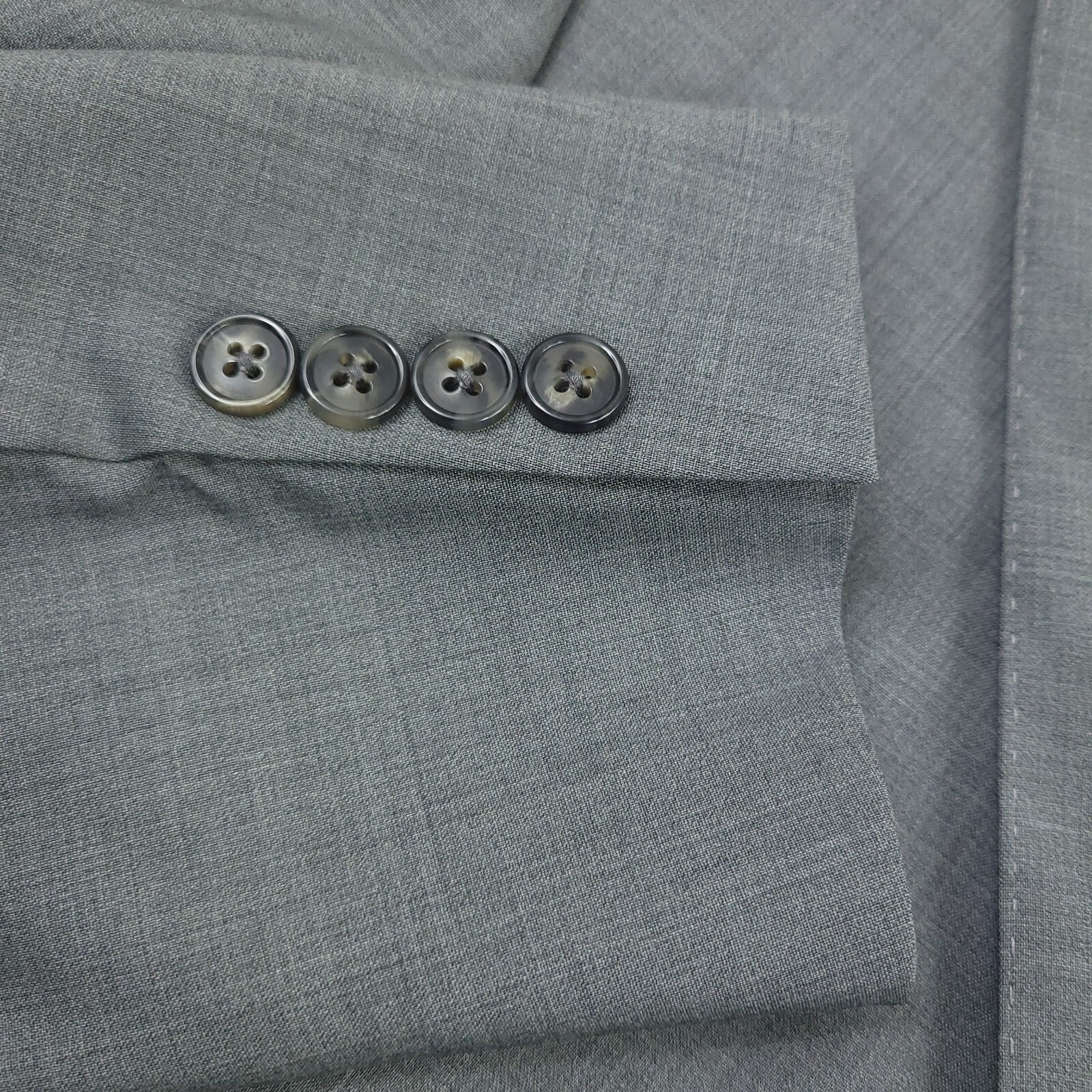 HART SCHAFFNER MARX $895 HART SCHAFFNER MARX BROOKLYN FIT SOLID GRAY WOOL SUIT MENS SIZE 42L X 36